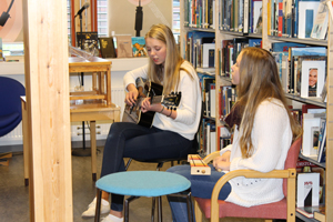 Song og musikk ved Mari og Maria